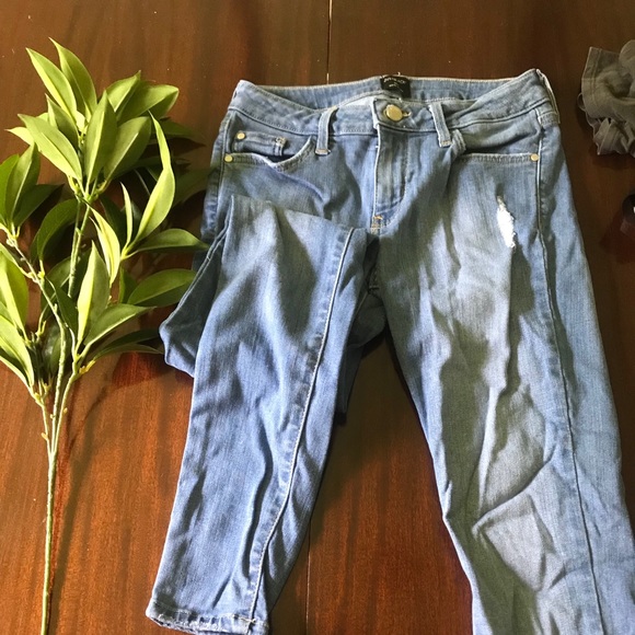 Jeans - Picture 3 of 3